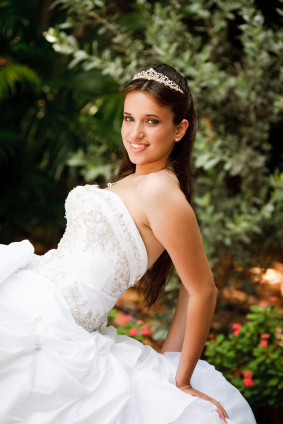Sweet Hairstyles on Quinceanera  Sweet Sixteen  Hairstyle Idea