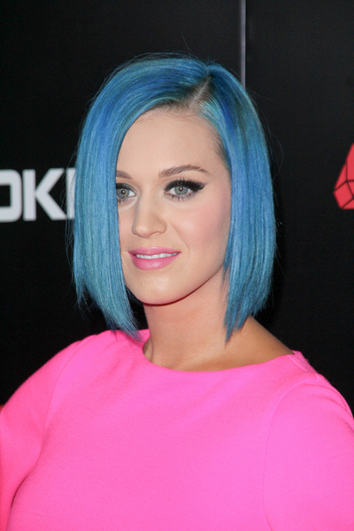 Celebrity Pink Shorts on Katy S Bright Blue Shade Of Hair Color Here At The 4th Annual Roc